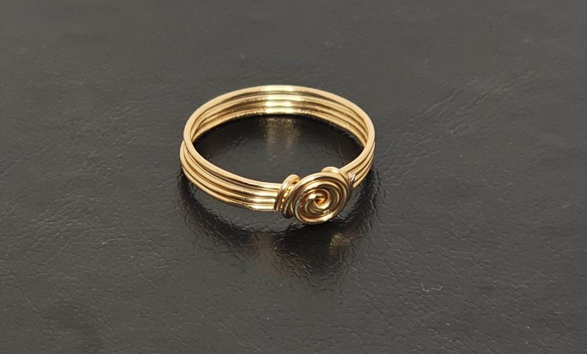 Gold Wire Rosette